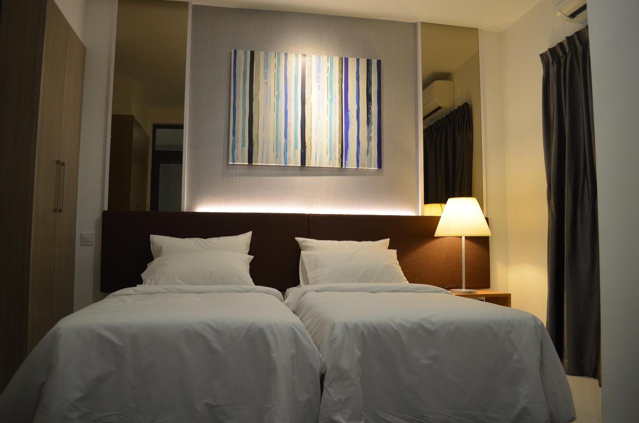 1 Tebrau Suites By Subhome Johor Bahru Exterior photo