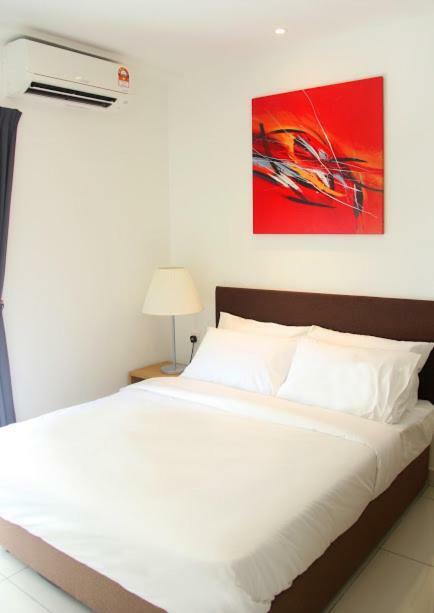 1 Tebrau Suites By Subhome Johor Bahru Exterior photo
